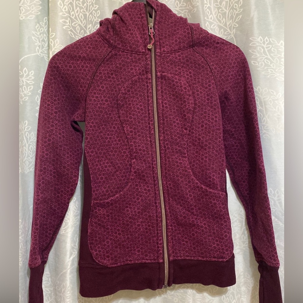 Lululemon burgundy scuba hoodie size 2
